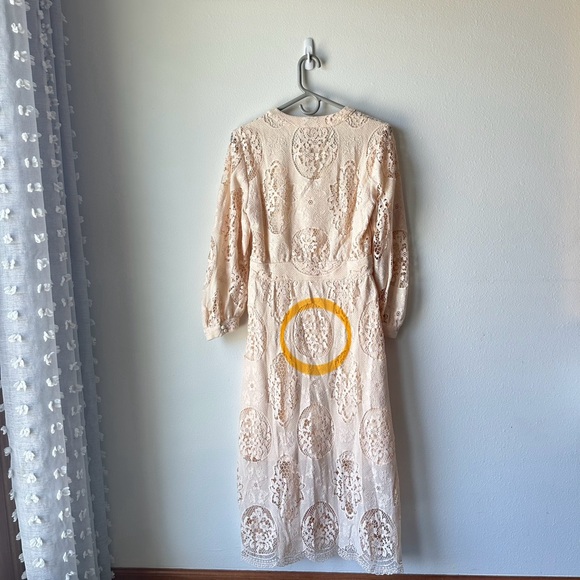 Maje // Romy Guipure Lace Cream Midi dress Size 6 Boho bridal crochet - Picture 14 of 15
